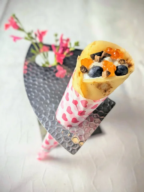 Crêpe, crème au tofu, oeuf de saumon - visuel de la crêpe - le cuisine de Vénus