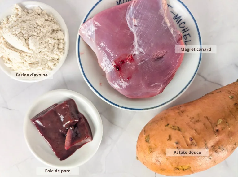 Vue des ingrédients de la recette des lamelles de canard