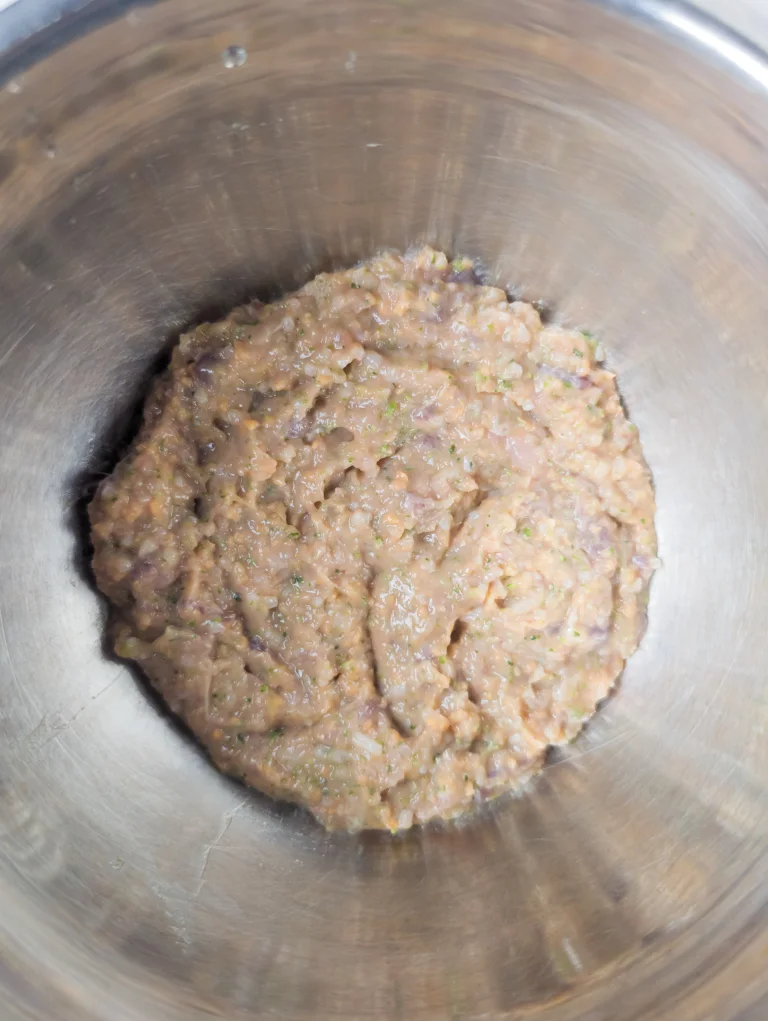 Vue de la farce terminée et prête à la cuisson