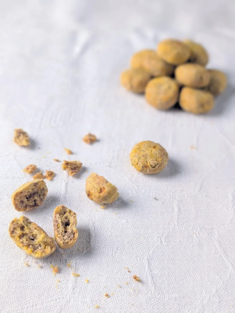 Biscuits récompense boeuf-carotte pour chien — format croquettes rondes