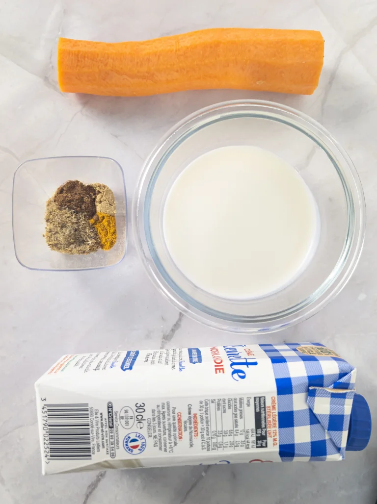 Vue des ingrédients de la recette de sauce pour croquette